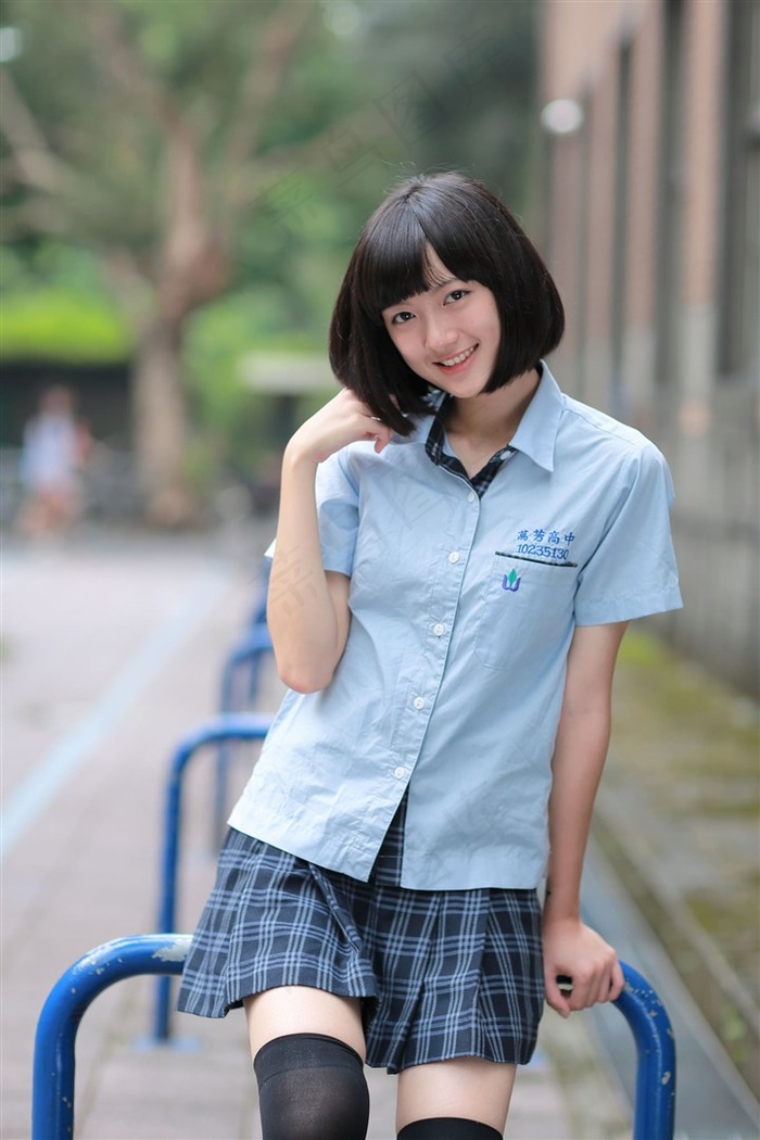 娇妻校花欲乱往事叶子